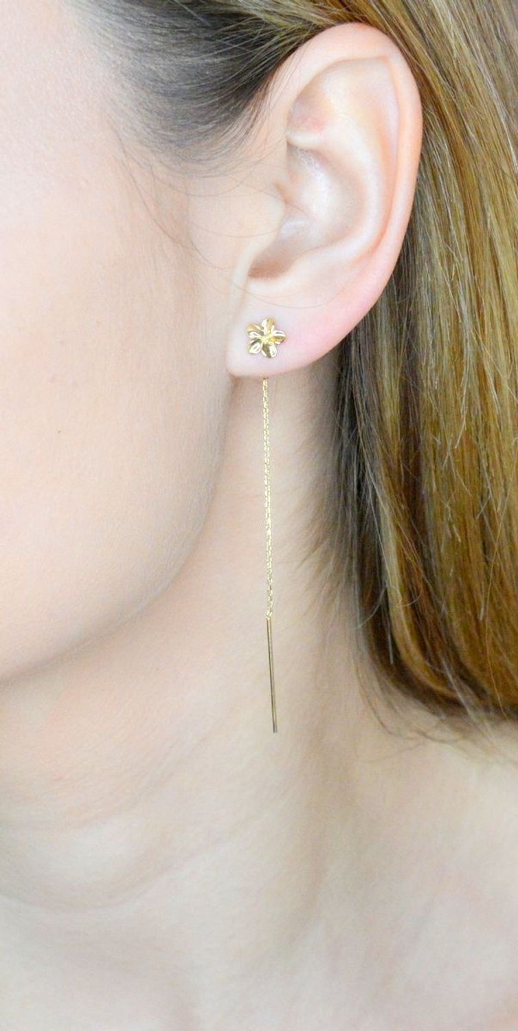 Złote kolczyki 585 wiszące przeciągane kwiatki KL 11608 585.  Eleganckie, złote kolczyki przeciągany łańcuszek zakończony kwiatkami. Idealne na prezent. Eleganckie, złote kolczyki przeciągane z kwiatkami. Idealne na prezent dla ukoch.jpg